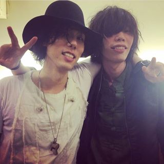 山崎賢人、写真集未公開カットのパネル展が開催！