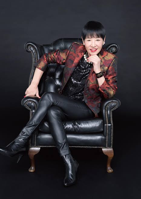 強い女っぽい画像をください