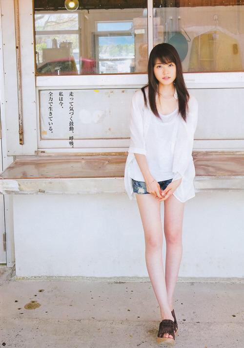 有村架純、美脚あらわなショットに「色っぽい」「ドキッとした」と反響