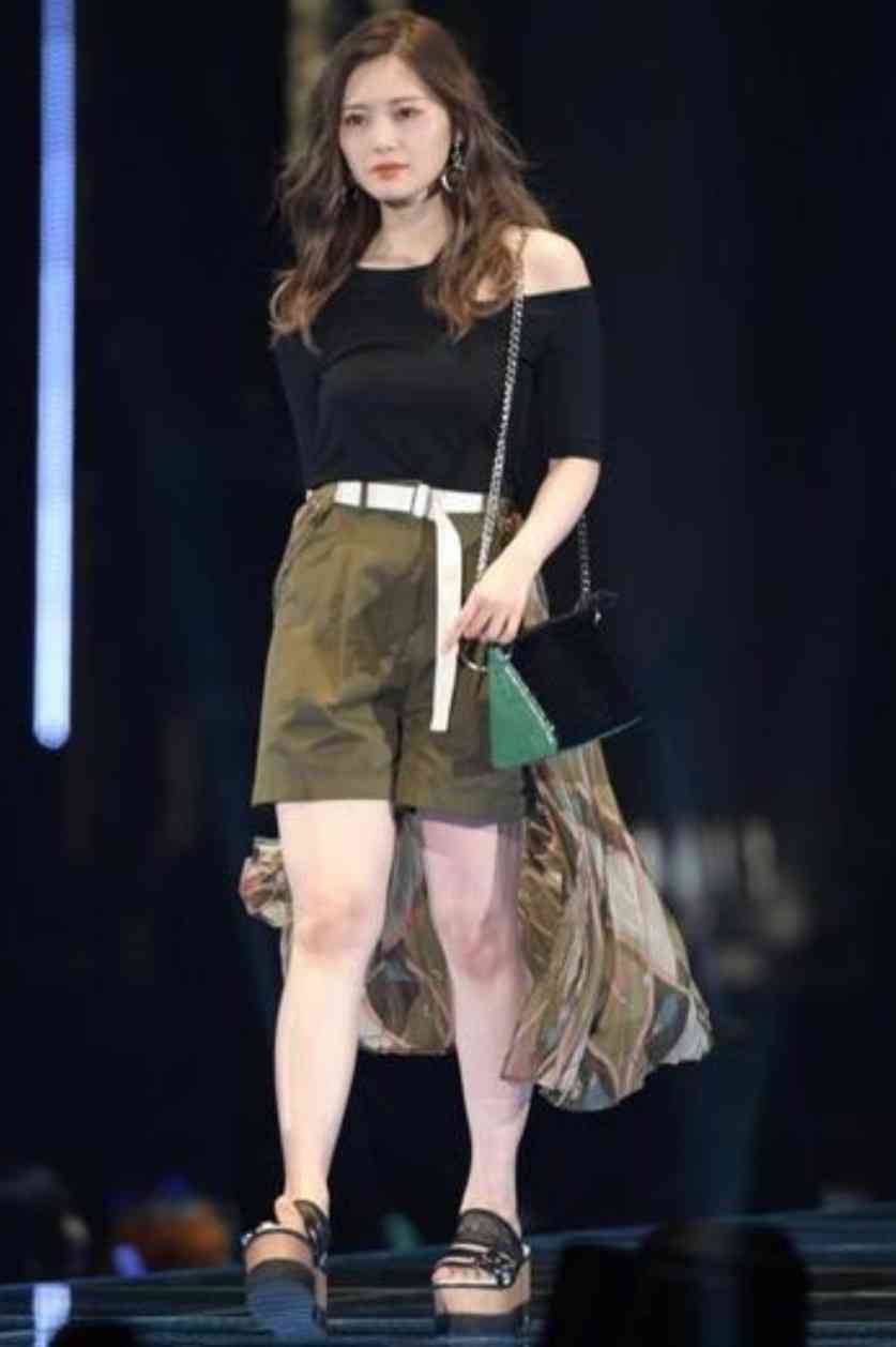 【画像】色んな白石麻衣が見たい