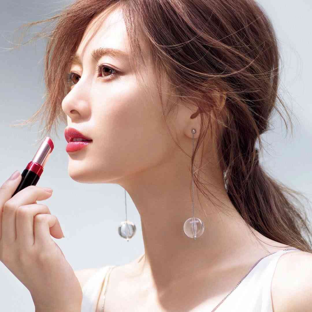 【画像】色んな白石麻衣が見たい