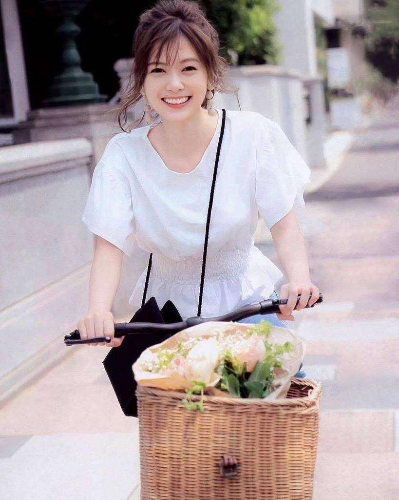 【画像】色んな白石麻衣が見たい