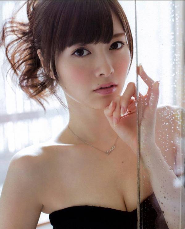 【画像】色んな白石麻衣が見たい