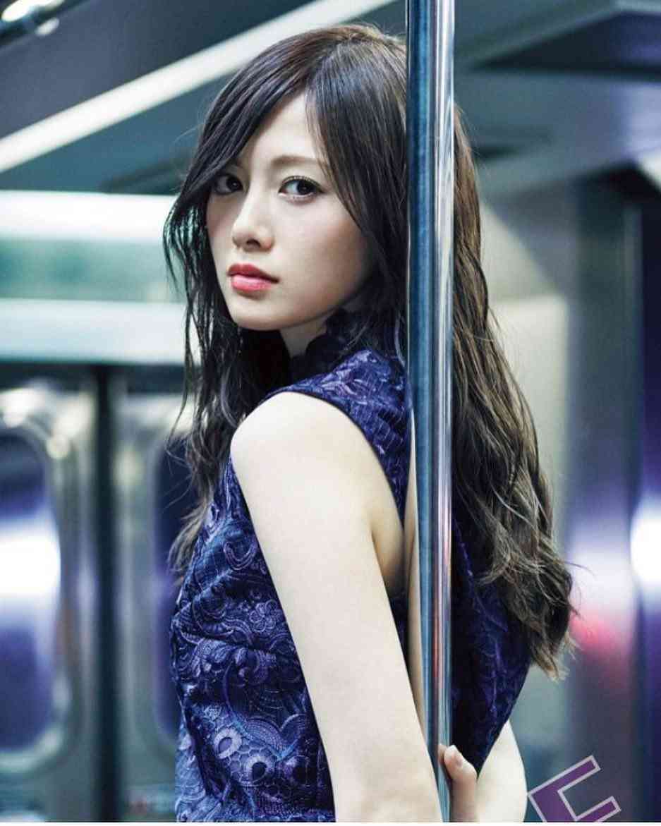 【画像】色んな白石麻衣が見たい