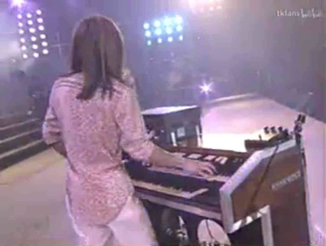 華原朋美が妊娠　子供の父親は外資系会社員　8月に45歳で出産へ　