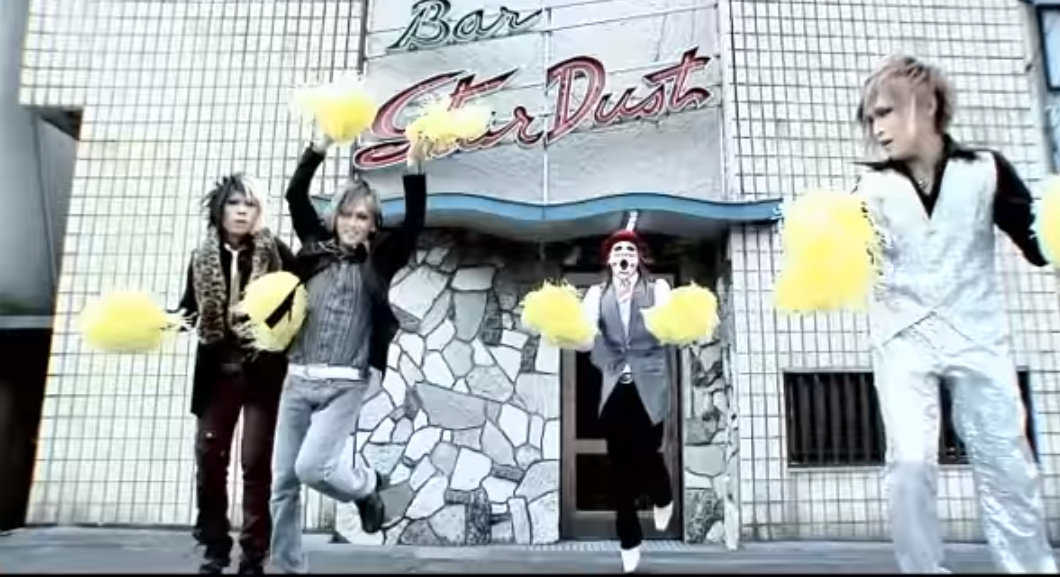ゴールデンボンバーで好きな曲3曲挙げよう！！
