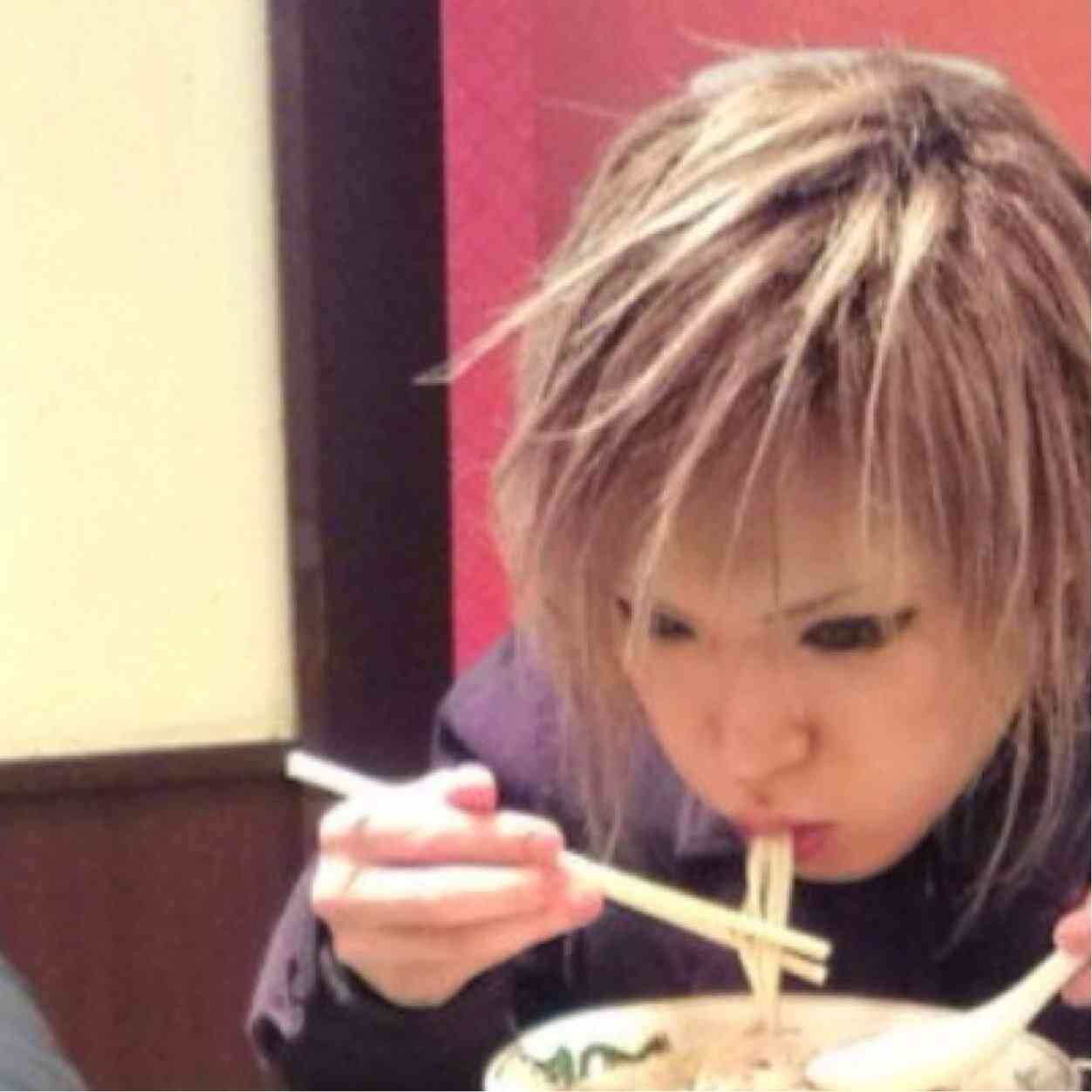 ゴールデンボンバーで好きな曲3曲挙げよう！！