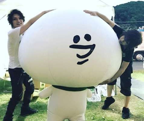 ゴールデンボンバーで好きな曲3曲挙げよう！！
