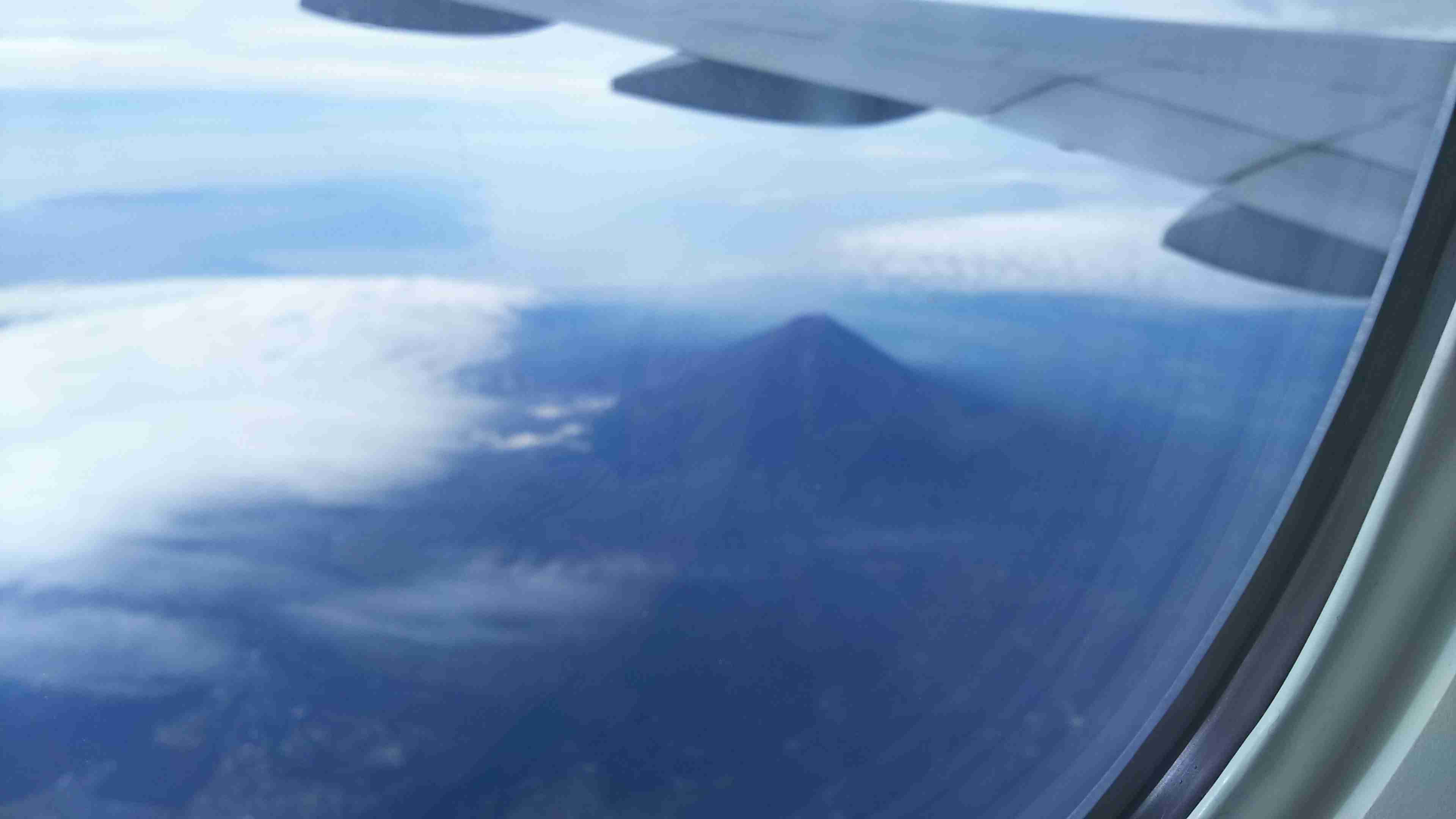 色々な富士山🗻を眺めるトピ♪