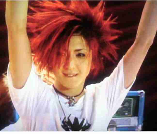 岩堀せり、夫・GLAY TAKUROの愛娘へのサプライズ公開に反響「素敵な家族」「世界一かっこいいパパ」