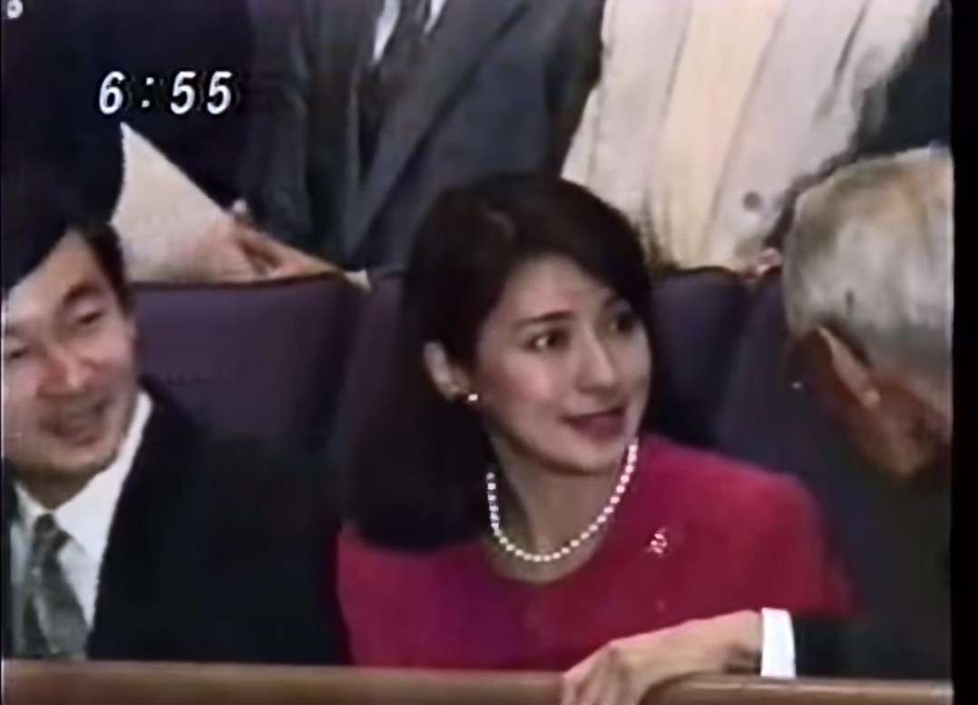 ｛実況・感想｝新天皇陛下即位、剣璽等承継・朝見の儀｛令和元年｝