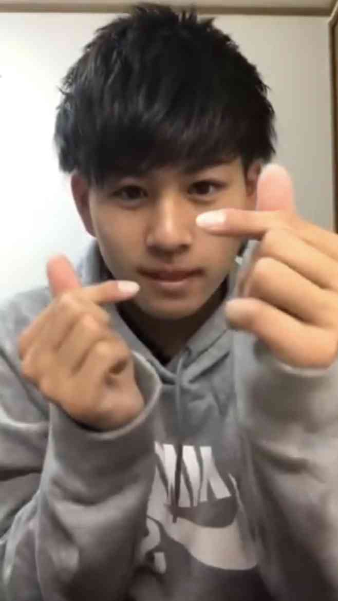 「ブスやし。いらんし」恋愛番組出演のモデル、ファンのプレゼントを蹴飛ばし炎上 イベントも出演禁止に