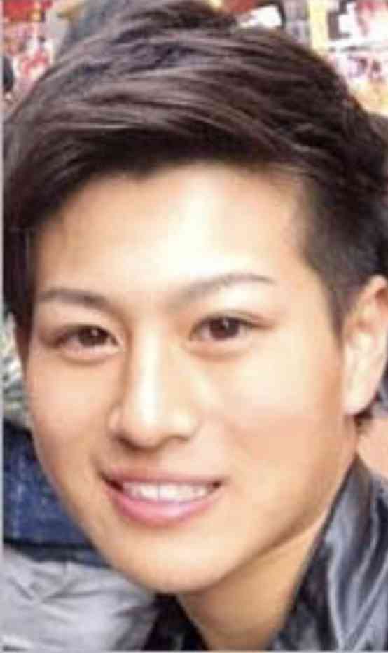 「ブスやし。いらんし」恋愛番組出演のモデル、ファンのプレゼントを蹴飛ばし炎上 イベントも出演禁止に