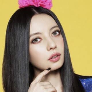 ベッキーの妹ジェシカ、姉に激似の写真投稿に反響「双子みたい」
