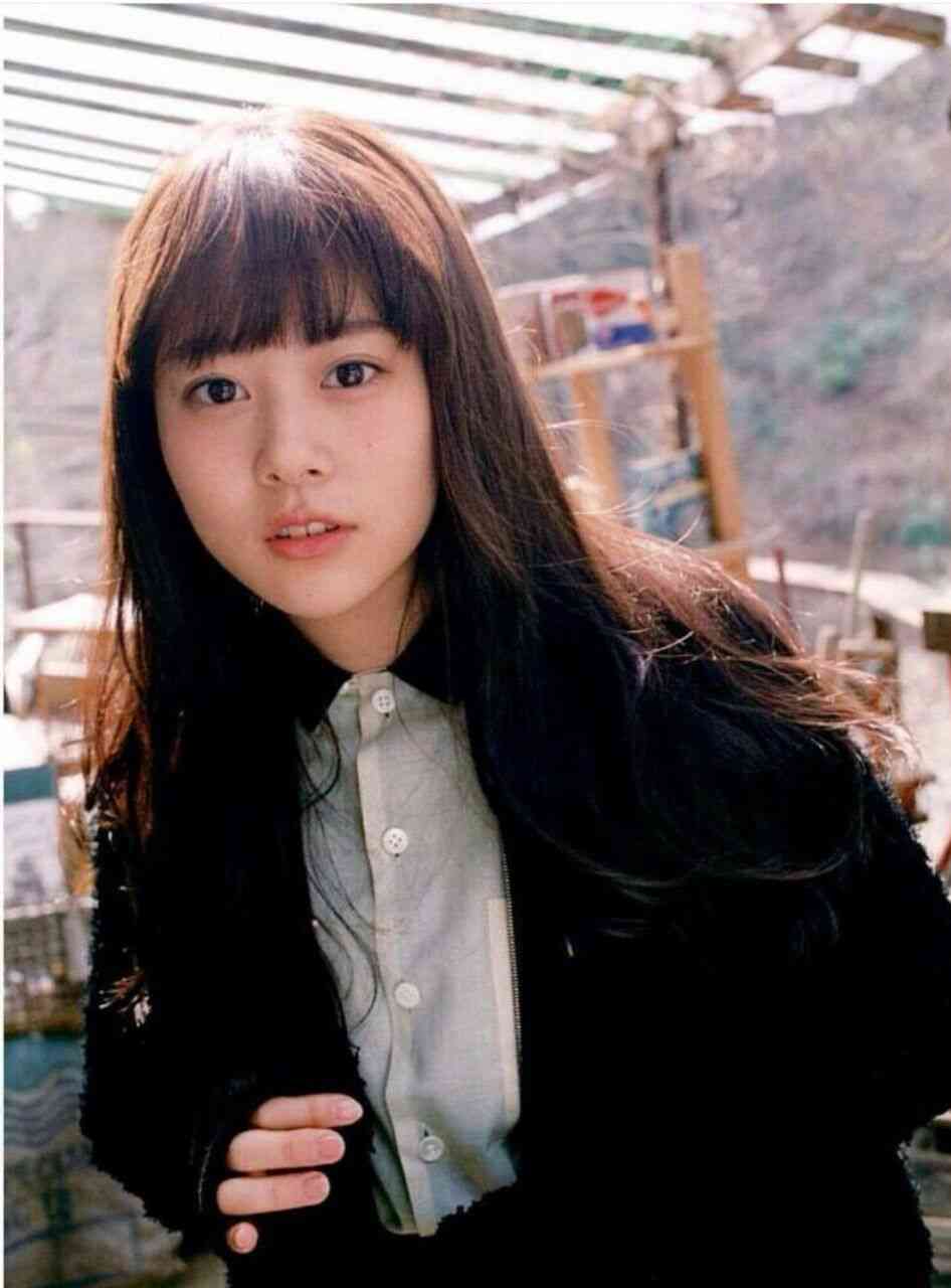 高畑充希＆大原櫻子ら、華やかアオザイ美人4ショットに反響