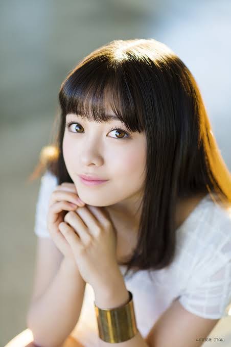 橋本環奈の吸い込まれそうな瞳! 美しいオフショットに注目集まる