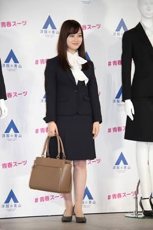 橋本環奈の吸い込まれそうな瞳! 美しいオフショットに注目集まる