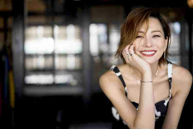 米倉涼子が3億円ジュエリーに「重みを感じます」 ブシュロンPRイベント