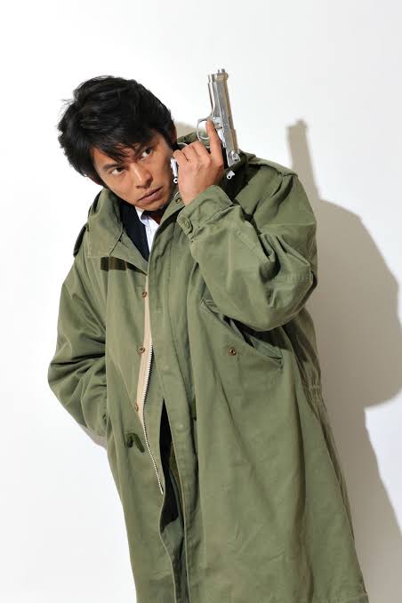 今の若手イケメン俳優には男らしさや大人っぽさが足りないと思いませんか?