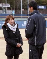 フジ三田友梨佳アナ、美人すぎる母と2ショット公開「美人親子」「お上品」など反響
