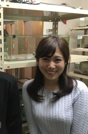 知的で美人な女子アナウンサー