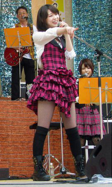 知的で美人な女子アナウンサー