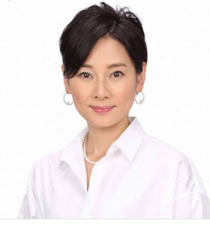 知的で美人な女子アナウンサー