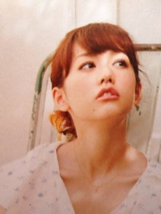桐谷美玲＆河北麻友子が“お泊りディズニー” フル装備の“みれまゆ”コンビに反響
