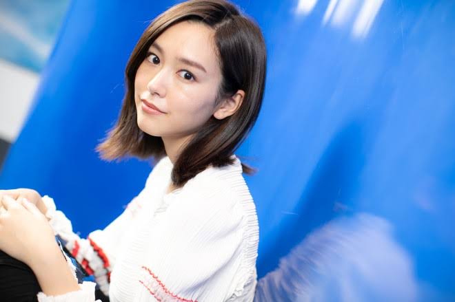 桐谷美玲＆河北麻友子が“お泊りディズニー” フル装備の“みれまゆ”コンビに反響