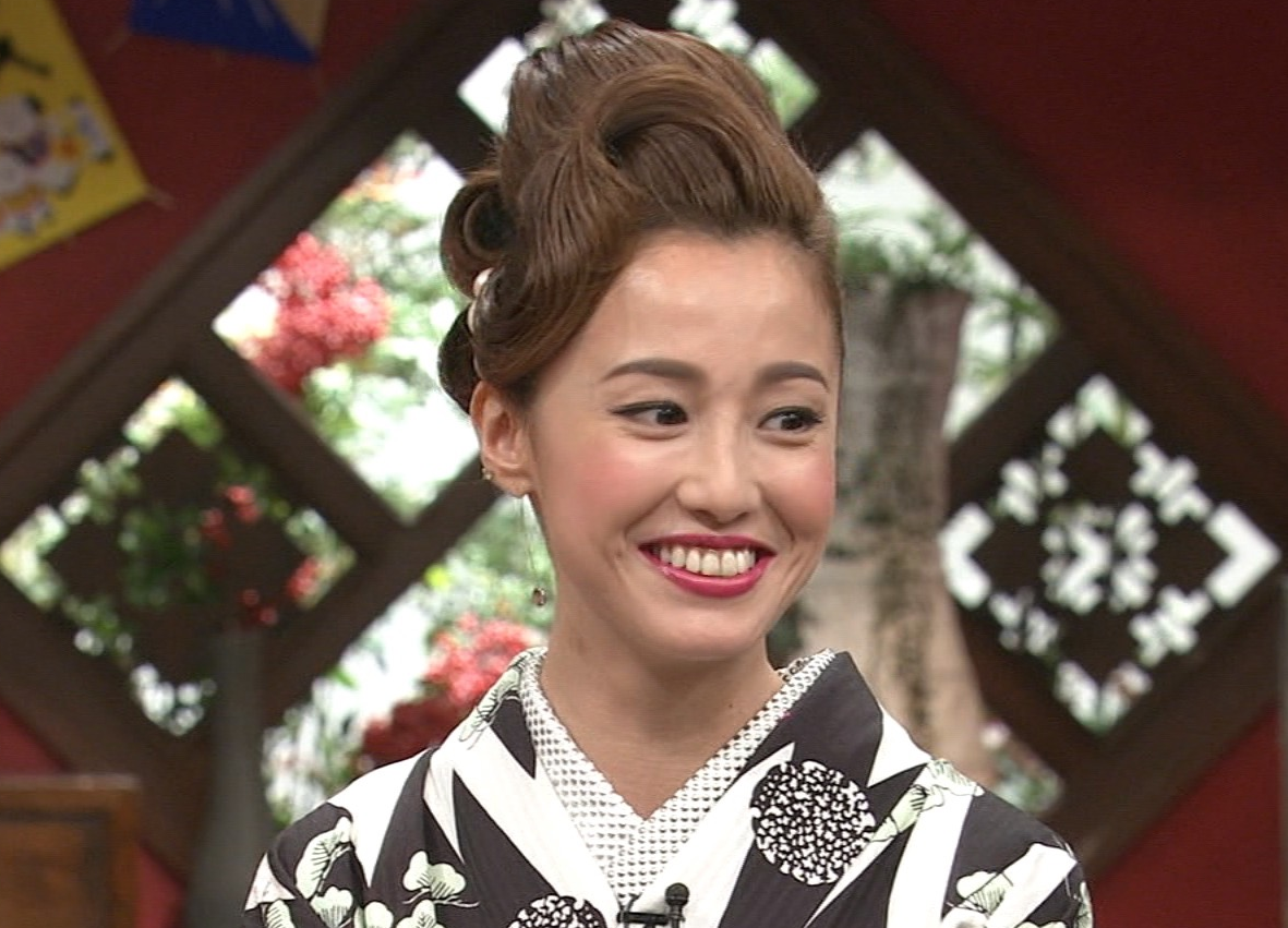 沢尻エリカ復調の兆し 再結成「沢尻会」の意外な顔ぶれ