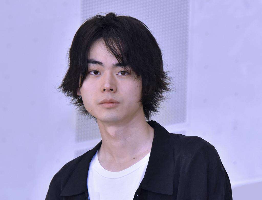 頭の中で流れてる曲ありますか?