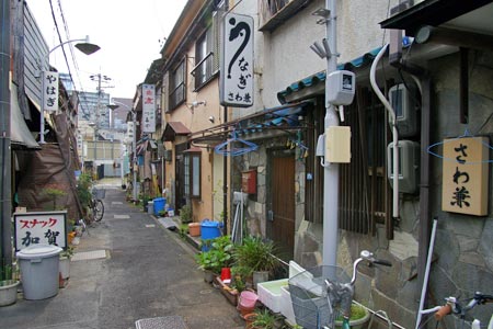 路地裏の写真をひたすら貼るトピ