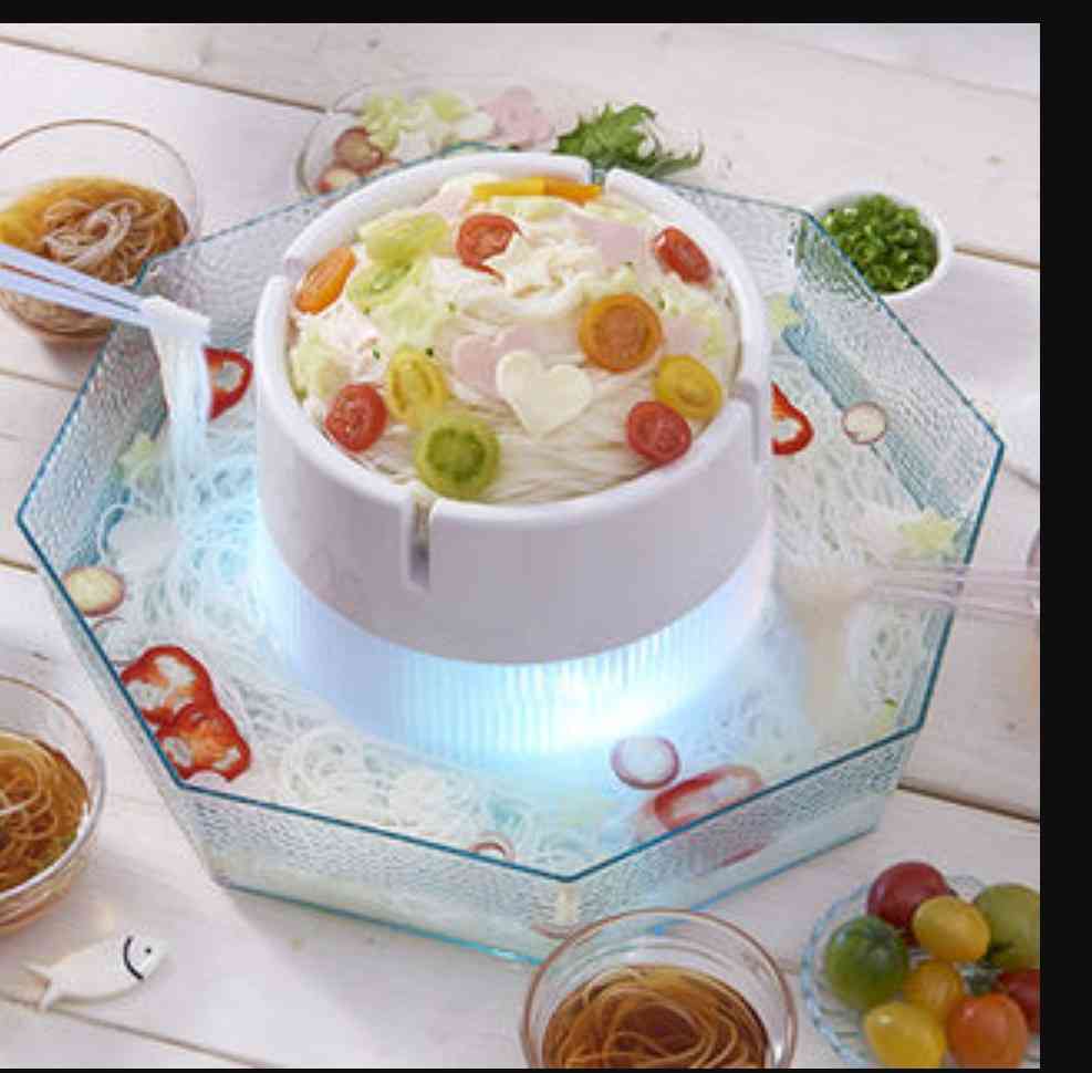 流しそうめん器持ってる方