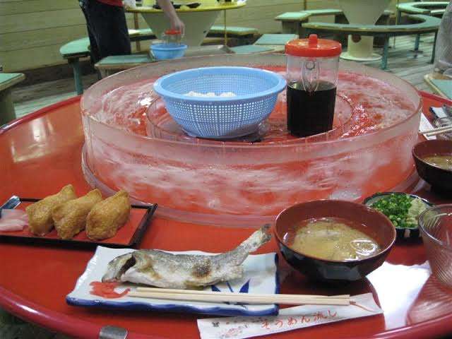 流しそうめん器持ってる方