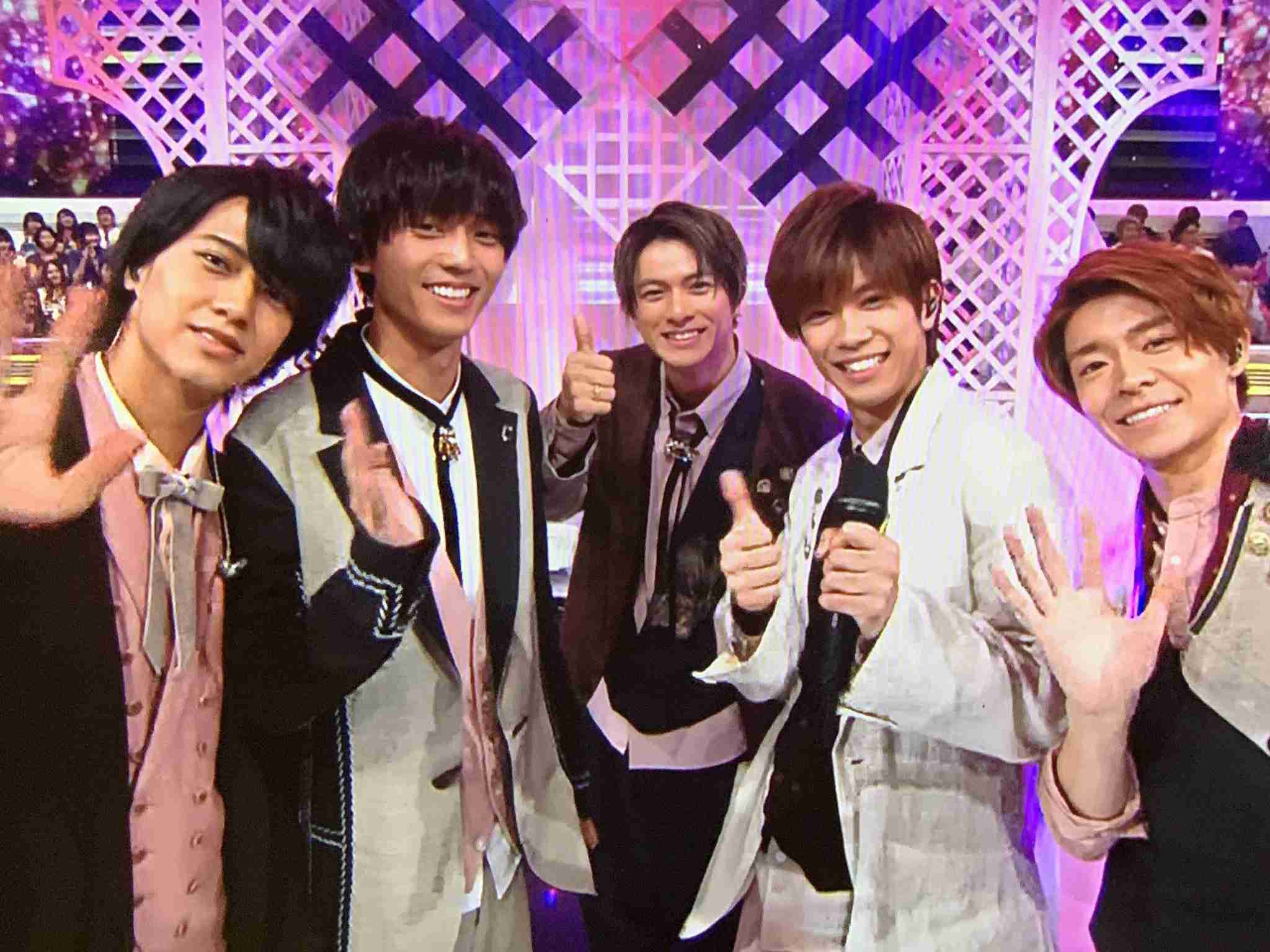 キンプリ（King ＆ Prince）、アルバム収録新曲「Naughty Girl」MV解禁 腹筋チラ見せシーンも
