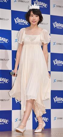 新垣結衣、有村架純や広瀬すずら20代を押さえ「ウエディングドレスが似合う女優」に