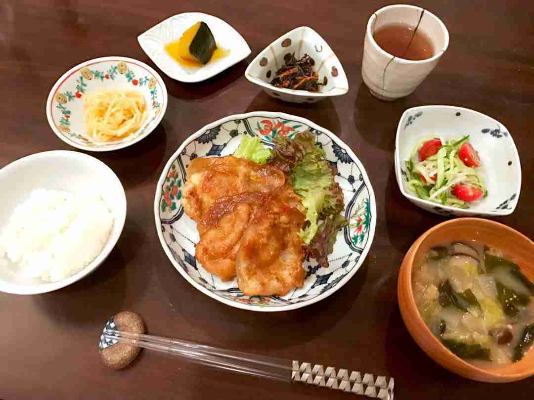 小倉優子、長男誕生会の手作り料理を公開「見習わなくちゃ」「豪華」と称賛続々
