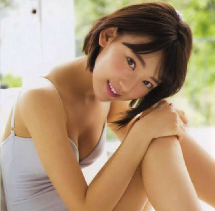 休業中の『HKT48』宮脇咲良に「もう誰かわからない」の声