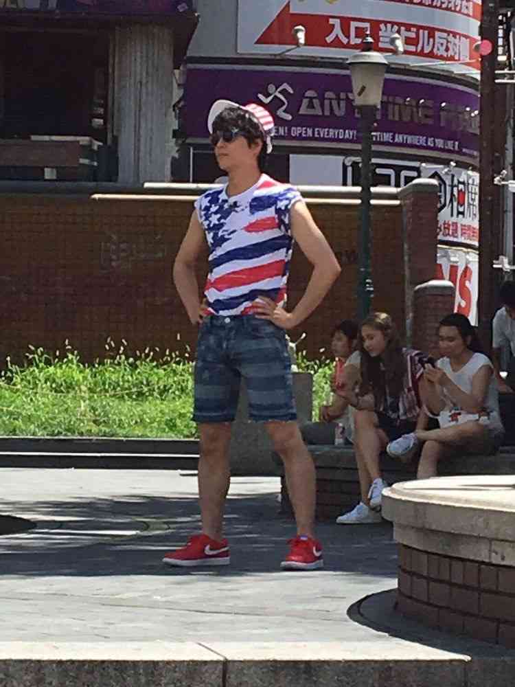 ダサいファッションの有名人の画像を貼っていくトピpart5