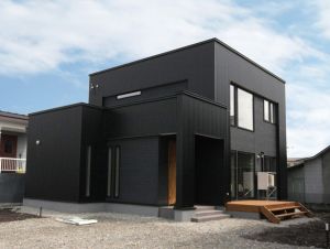 黒い家ってどうですか？