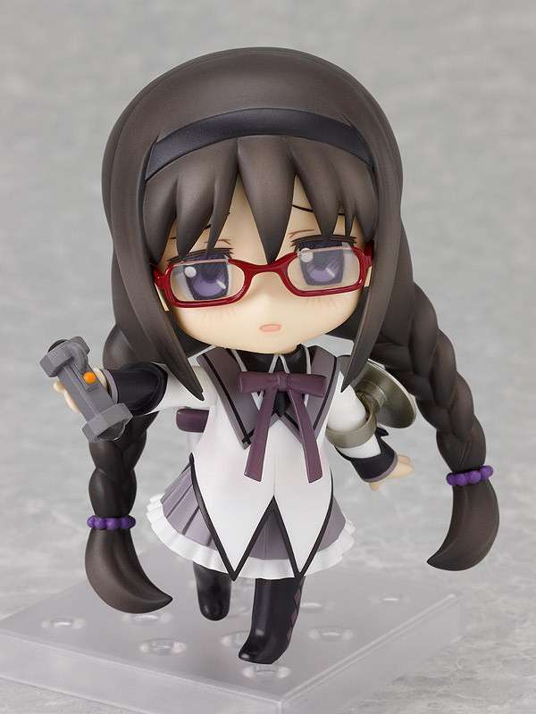 アニオタさん、アニメグッズとか買いますか?