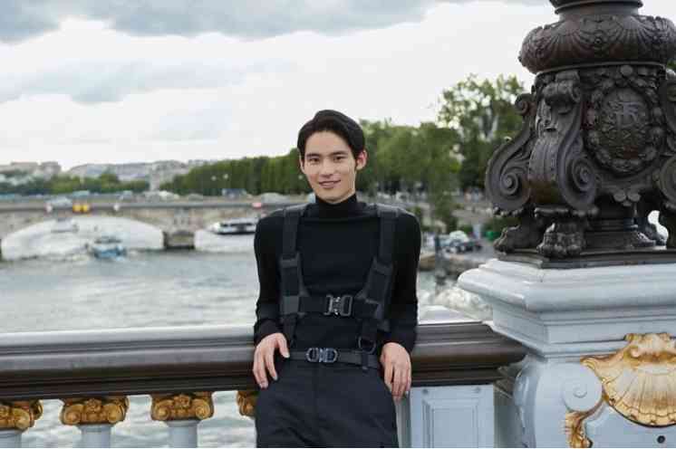 岡田健史「DIOR」ショー招待でパリへ 豪華セレブリティとフロントロウで鑑賞