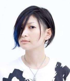 奇抜な髪型、髪色にした人、したことある人