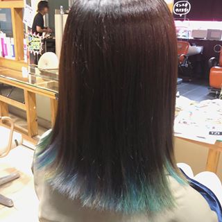 奇抜な髪型、髪色にした人、したことある人