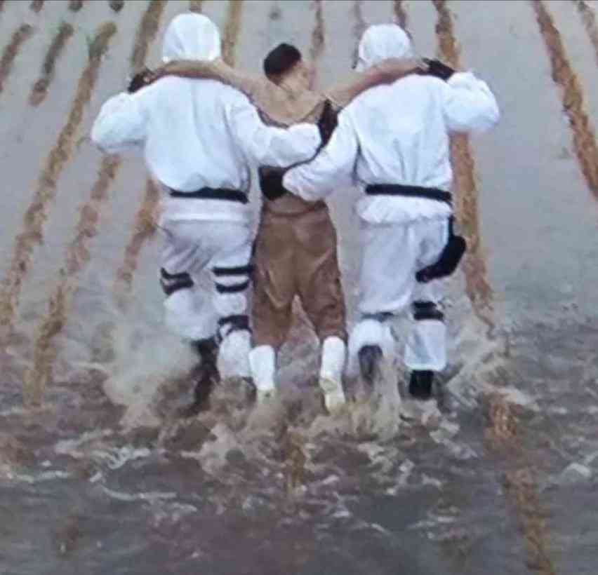 鳥肌実を愛でる会
