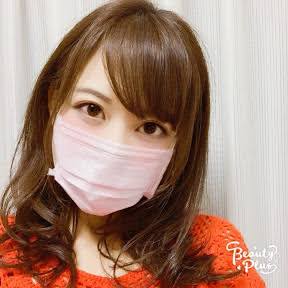 ユーチューバーの女、全裸わいせつ行為ライブ配信か