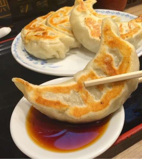 飲食物でしりとりするトピ