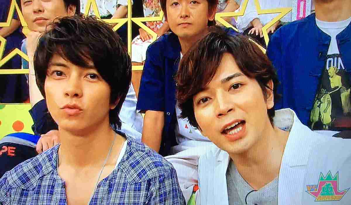 ジャニーズ関連で二択の質問をするトピック