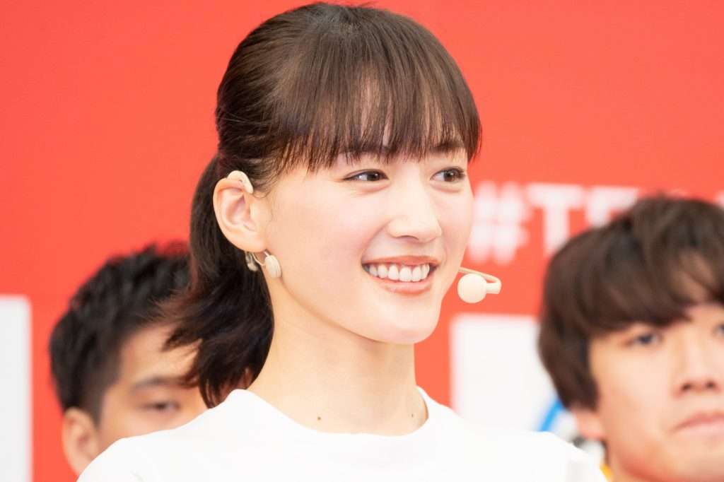 綾瀬はるか：聖火ランナー疑似体験「興奮した」　HIKAKIN、はじめしゃちょーらと