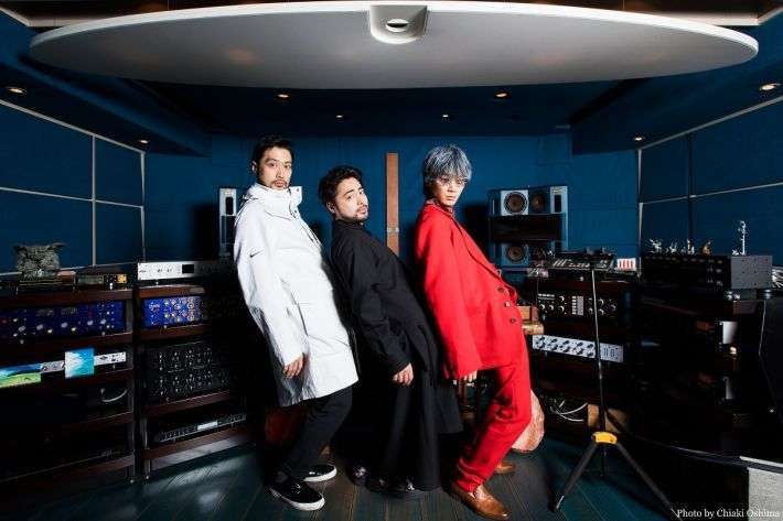 綾野剛、山田孝之・King Gnuらと集合ショットにファン歓喜「最高のメンツ」「目が幸せすぎる」
